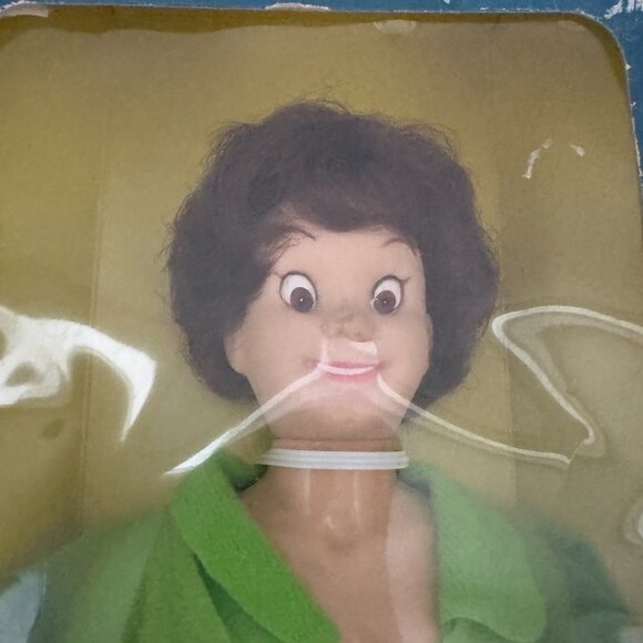 Vintage Wendy and Peter Pan Doll From Walt Disney's Peter Pan Sears Exclusive - Picture 3 of 7